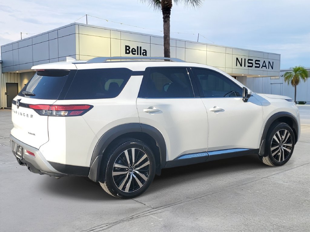 Used 2025 Nissan Pathfinder Platinum w/ Cargo Package FWD image 7