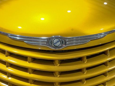 Used 2002 Chrysler PT Cruiser Limited FWD image 21