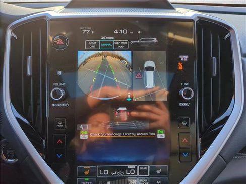 Used 2025 Subaru Ascent Limited image 11