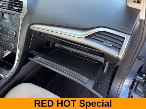 Used 2018 Ford Fusion S image 39