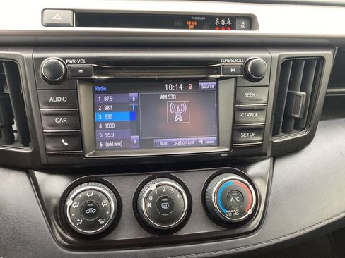 Used 2018 Toyota RAV4 LE w/ All Weather Liner Package image 11