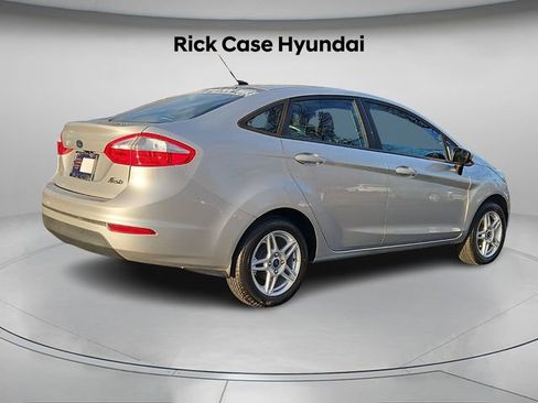 Used 2019 Ford Fiesta SE image 7