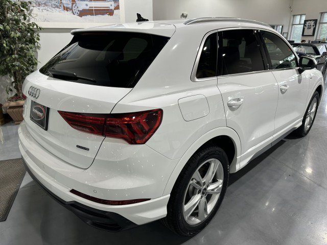 Used 2022 Audi Q3 2.0T Premium AWD/4WD image 2