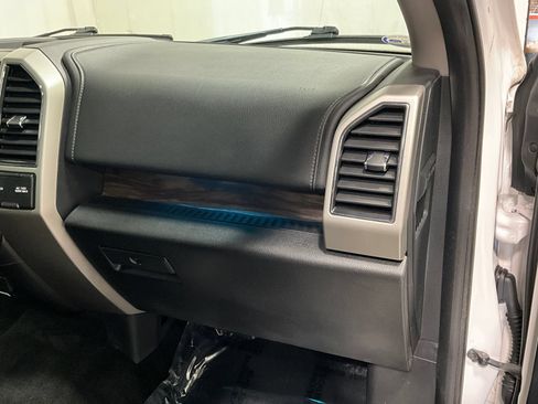 Used 2018 Ford F150 Lariat AWD/4WD image 16