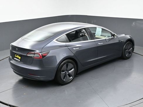 Used 2018 Tesla Model 3 Long Range image 43