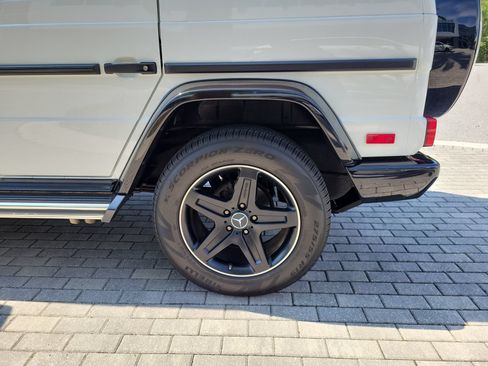 Used 2017 Mercedes-Benz G 550 image 8