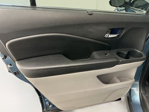 Used 2017 Honda Pilot Touring image 28