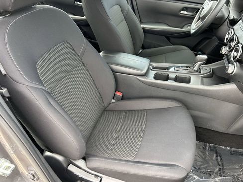 Used 2023 Nissan Sentra S image 10