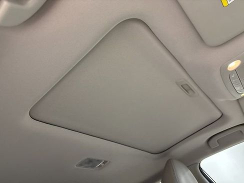 Used 2019 Nissan Rogue Sport SL w/ Premium Package image 20