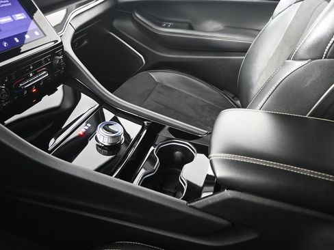 Used 2022 Jeep Grand Cherokee Altitude image 33