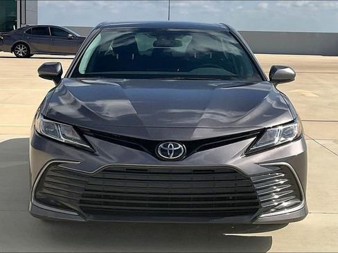Used 2024 Toyota Camry LE image 3