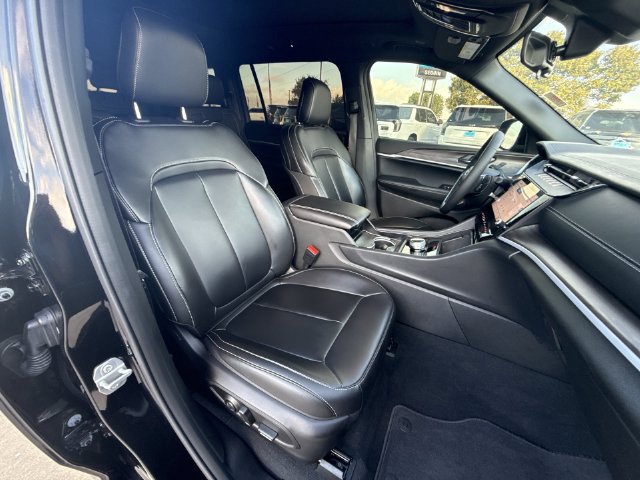 Used 2026 Jeep Grand Cherokee L Limited w/ Limited Altitude Package RWD image 29