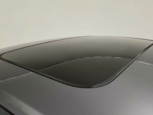 Used 2017 Honda Accord EX-L image 10