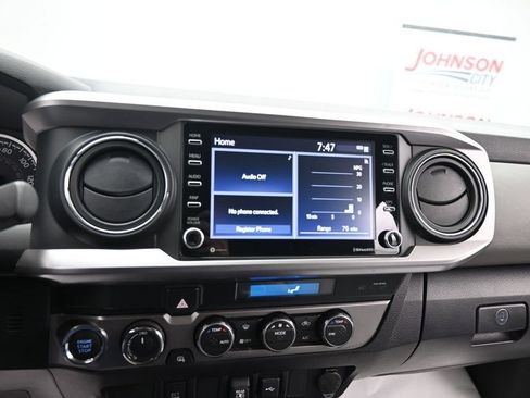 Used 2023 Toyota Tacoma SR5 AWD/4WD image 21