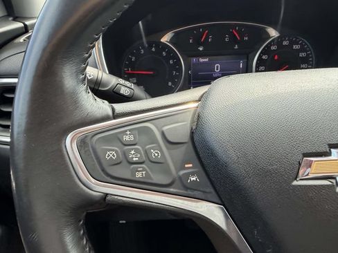 Used 2020 Chevrolet Equinox LT FWD image 32