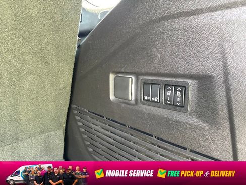 Used 2021 Chevrolet Tahoe RST w/ Luxury Package AWD/4WD image 21