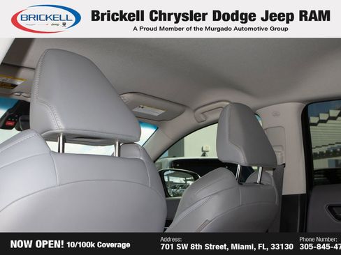 Used 2022 Toyota Venza XLE image 18