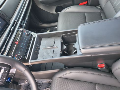 Certified 2025 Hyundai Santa Fe XRT AWD/4WD image 25