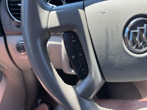 Used 2017 Buick Enclave Convenience FWD image 20