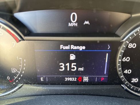 Certified 2022 Cadillac XT4 Premium Luxury w/ Enhanced Visibility Package image 5