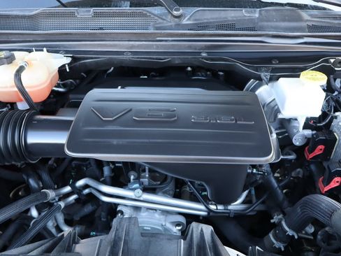 Used 2019 RAM 1500 Big Horn AWD/4WD image 38