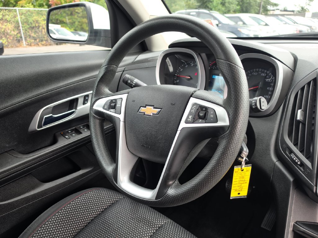 Used 2016 Chevrolet Equinox LT AWD/4WD image 18