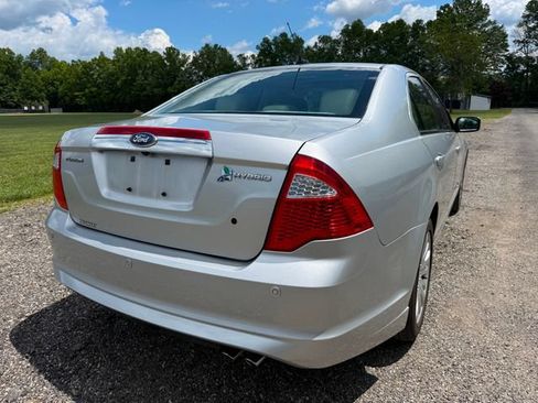 Used 2011 Ford Fusion Hybrid w/ 502A Rapid Spec Order Code FWD image 4