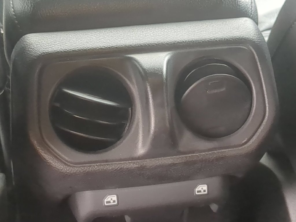Certified 2022 Jeep Wrangler Unlimited Sport AWD/4WD image 24