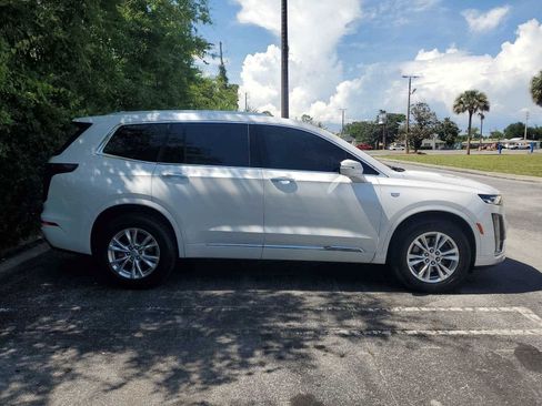 Used 2023 Cadillac XT6 Luxury AWD/4WD image 6