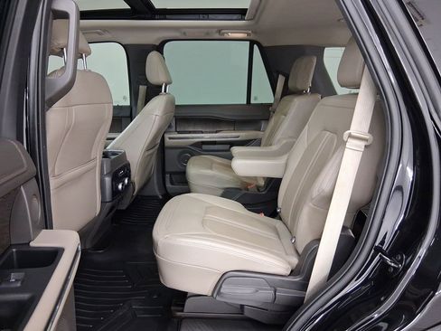 Used 2021 Ford Expedition Limited image 13