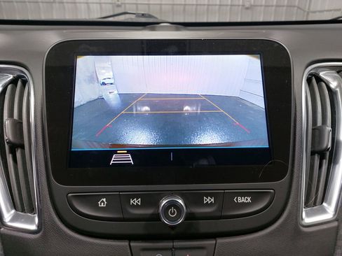 Used 2020 Chevrolet Malibu LT image 24