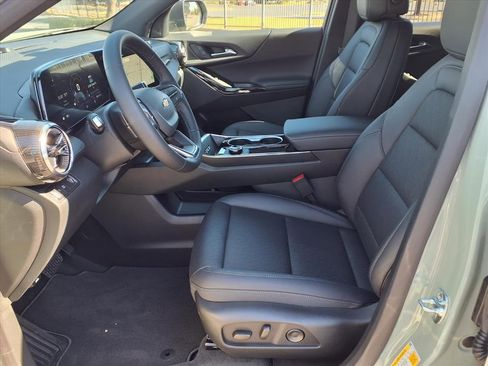 New 2026 Chevrolet Equinox LT w/ Convenience Package II image 6