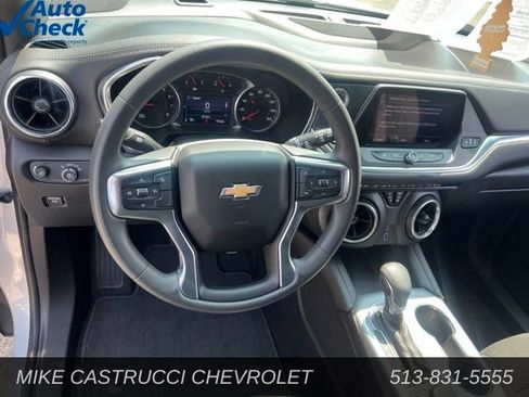 Used 2022 Chevrolet Blazer LT FWD image 7