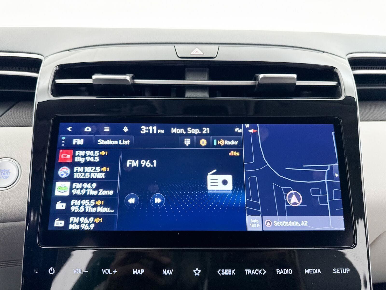 Used 2023 Hyundai Tucson Limited AWD/4WD image 24