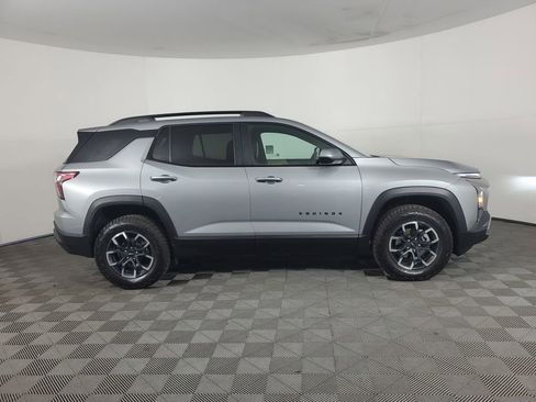 Used 2025 Chevrolet Equinox ACTIV image 3
