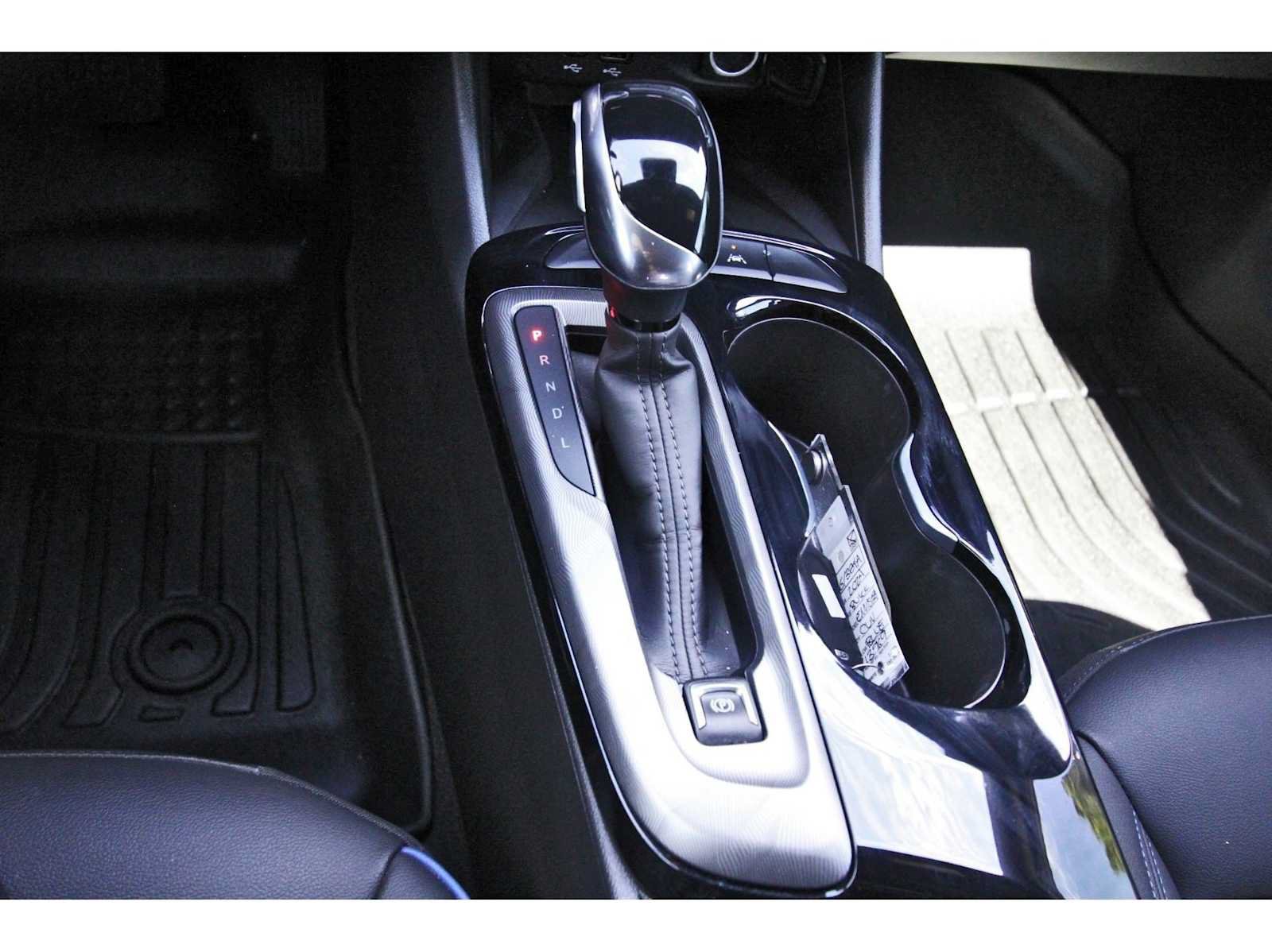 Used 2024 Buick Envista Sport Touring w/ Convenience I Package FWD image 25