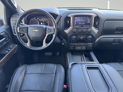 Used 2020 Chevrolet Silverado 2500 High Country image 5
