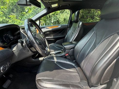 Used 2019 Lincoln MKC Reserve w/ MKC Climate Package FWD image 19