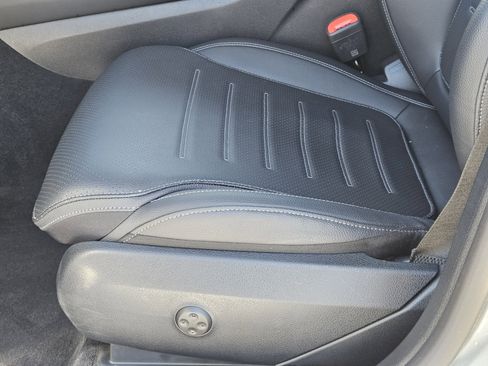 Certified 2025 Mercedes-Benz GLC 300 4MATIC image 24