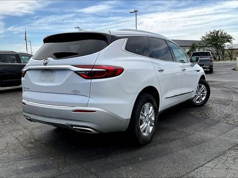 Used 2021 Buick Enclave Essence w/ Sound and Sites Package AWD/4WD image 4