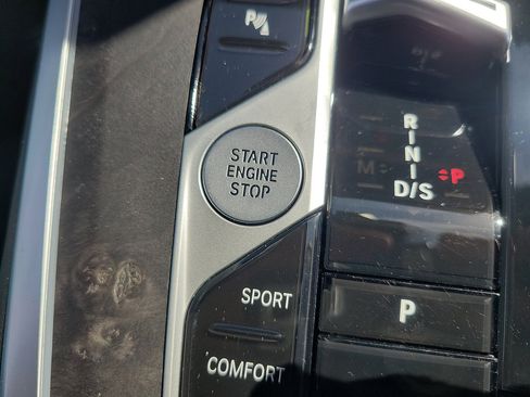 Used 2026 BMW X5 xDrive40i w/ Parking Assistance Package AWD/4WD image 33