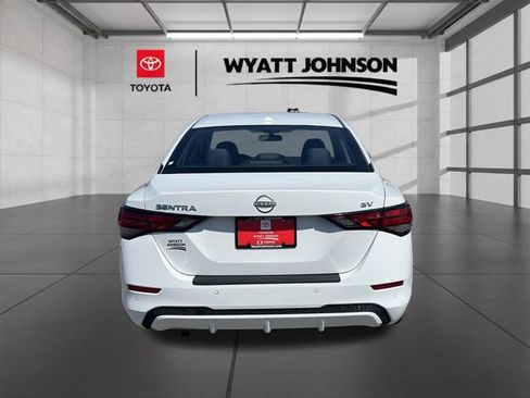 Used 2024 Nissan Sentra SV FWD image 4