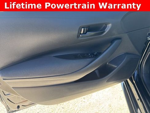 Used 2023 Toyota Corolla LE image 21