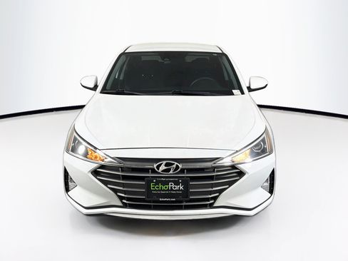 Used 2020 Hyundai Elantra SEL w/ Cargo Package (C1) FWD image 2