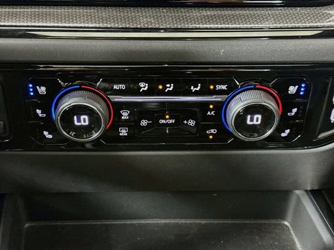 Used 2025 Chevrolet Silverado 1500 ZR2 w/ Technology Package AWD/4WD image 16