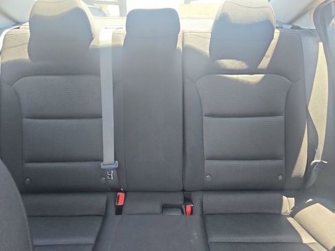 Used 2018 Hyundai Elantra SE FWD image 35