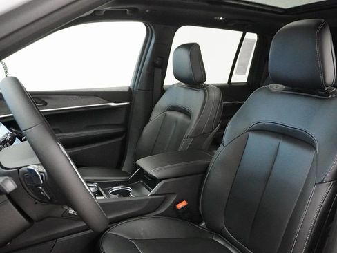 New 2025 Jeep Grand Cherokee Limited image 10