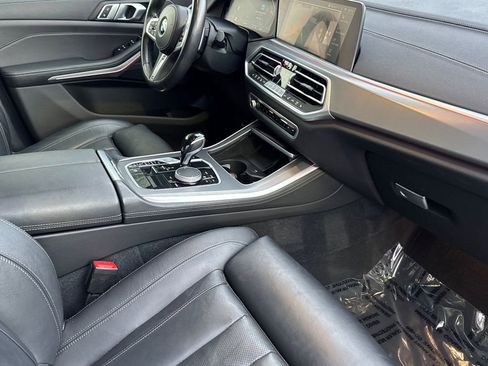 Used 2022 BMW X5 xDrive40i w/ M Sport Package image 17