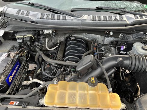 Used 2015 Ford F150 XLT w/ Equipment Group 302A Luxury image 33