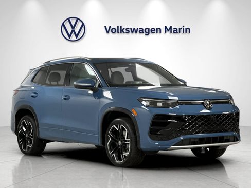 New 2026 Volkswagen Tiguan SEL R-Line AWD/4WD image 7